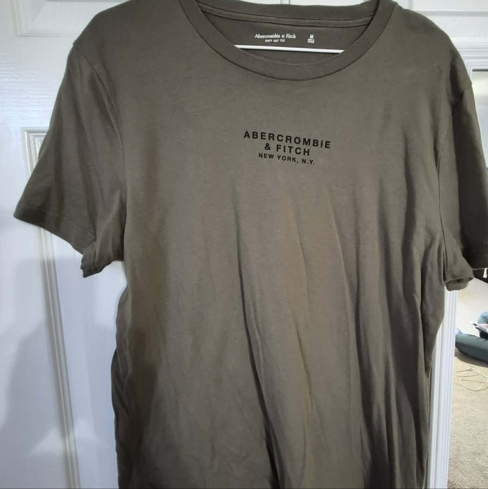 Abercrombie & Fitch Men's Khaki Tee